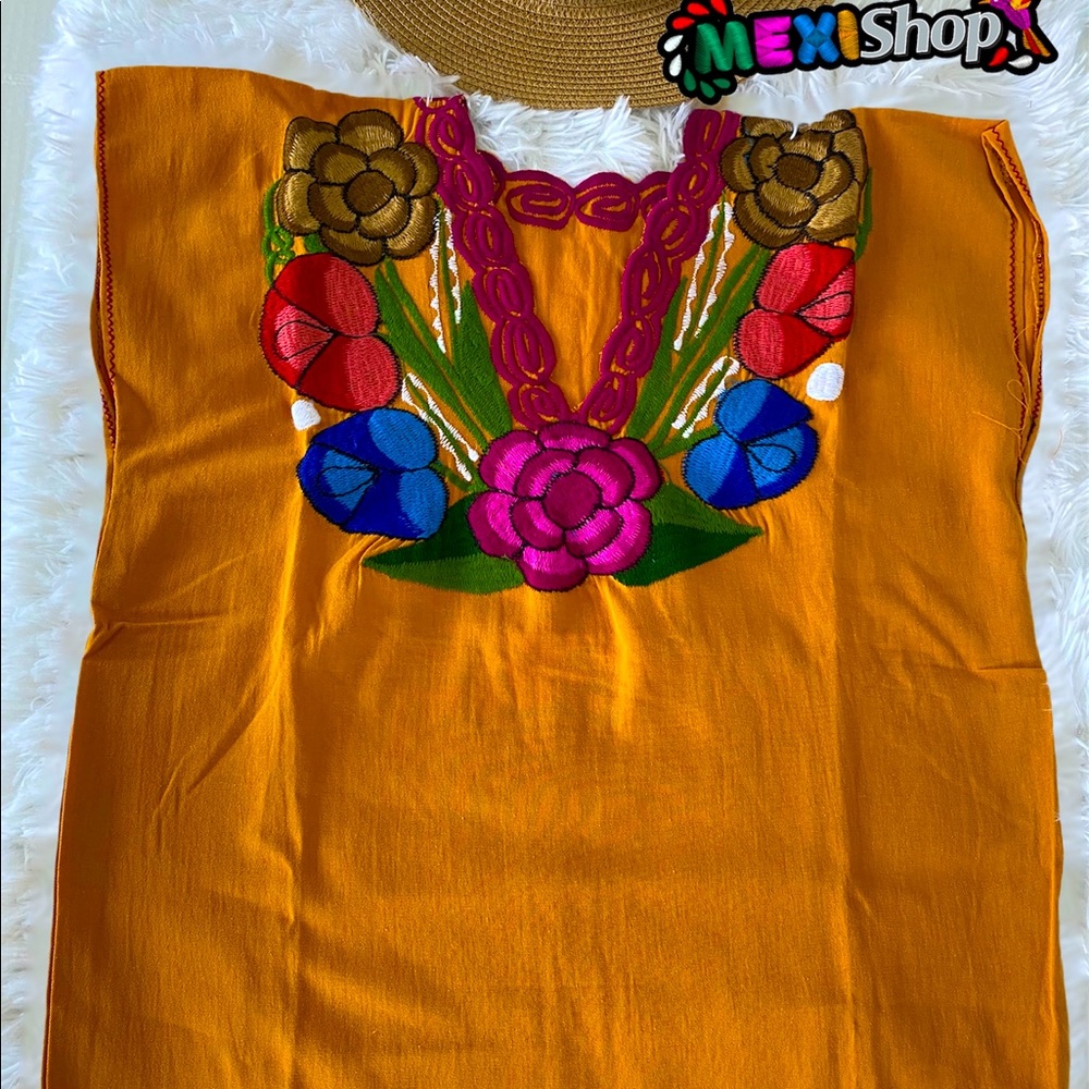 🌸 🌺 NEW EMBROIDERED MEXICAN BLOUSE 👚 - Picture 3 of 3